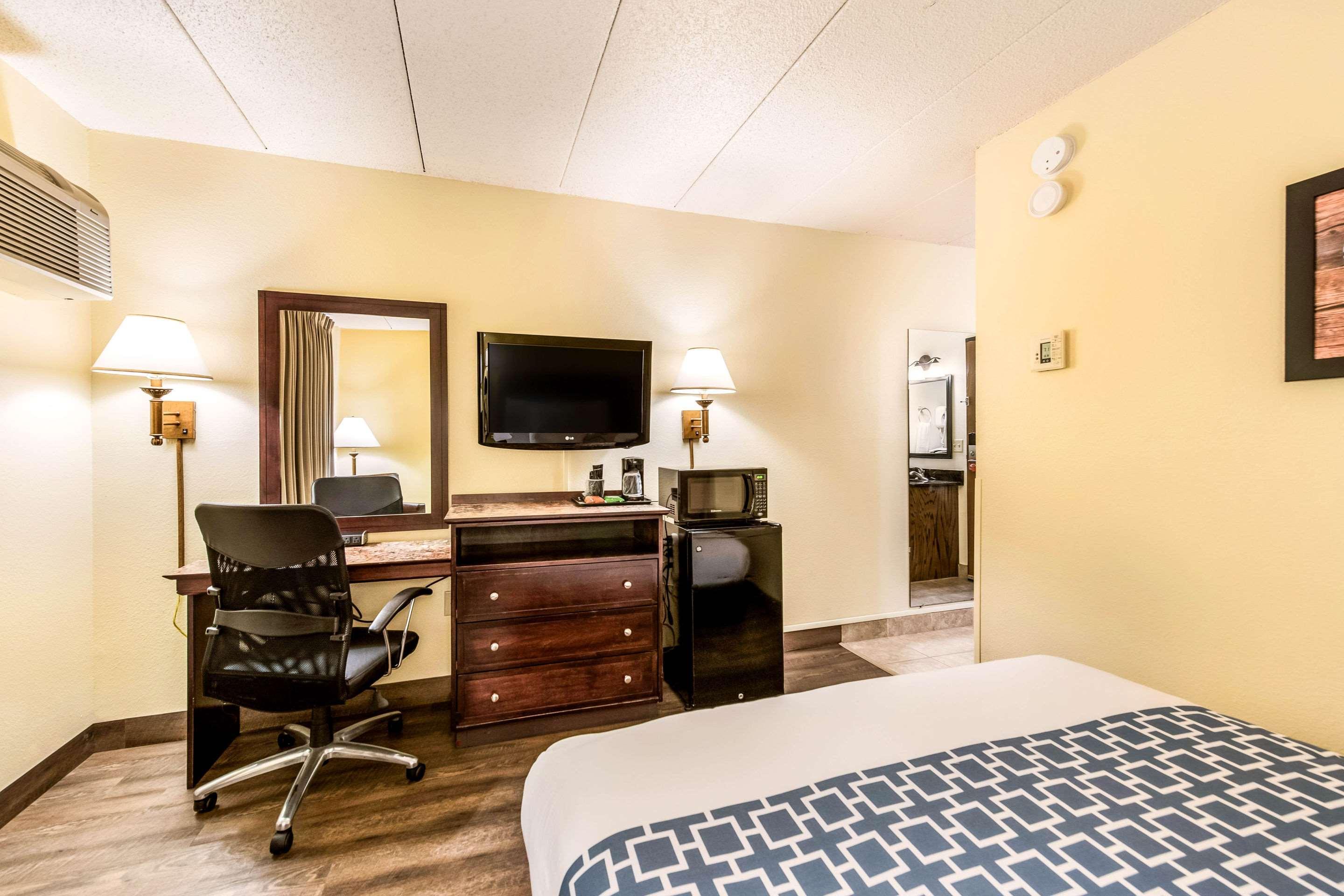 Econo Lodge Mayo Clinic Area Rochester Exterior foto